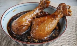 卤鸡腿要不要先焯水（卤鸡腿鸡脚是直接卤还是要先焯水）