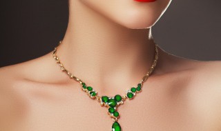 关于翡翠的abc货分别指的是什么意思(关于翡翠的abc货分别是指珠宝鉴赏)