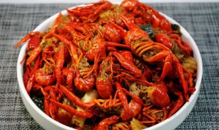 吃小龙虾配文的说说合集 吃小龙虾的搞笑说说段子
