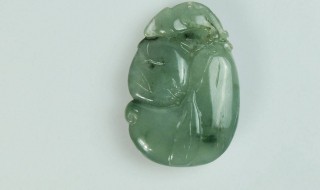 翡翠蝙蝠寓意是什么意思 翡翠如意上雕刻蝙蝠的寓意