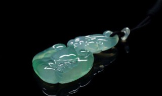 翡翠灵芝寓意是什么意思（灵芝玉如意的寓意）