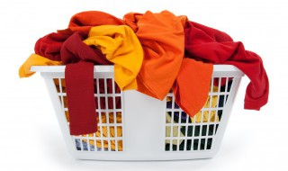 红色中性笔用什么洗掉（红色中性笔用什么洗掉 时间长）