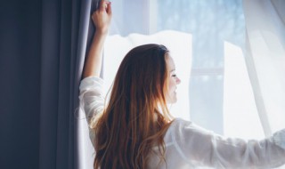 窗帘扣怎么安装（窗帘扣怎么安装方法）