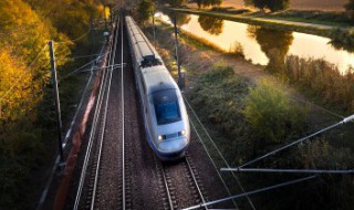 高铁电线不会滑断吗（高铁上的线不会长时间磨损断掉吗）