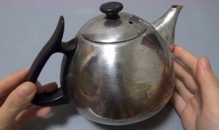 铝壶外面脏了怎么清洗（铝壶脏了怎么去除）