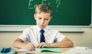 孩子上课走神怎样引导（孩子上课走神该怎么办）