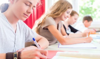 孩子上课爱走神咋办 孩子上课总走神怎么办,家长应该这样做!