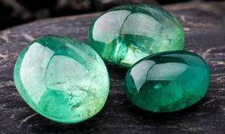 怎么鉴定翡翠的真假方法 怎样鉴翡翠的真假?