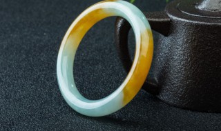 翡翠手镯怎么看好不好（怎样挑选翡翠手镯）