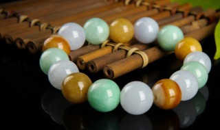 翡翠的好坏是怎么评定（怎样鉴别翡翠好坏以及价值）