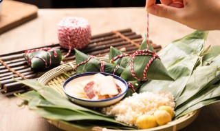 端午节包粽子的由来 端午节包粽子的由来和寓意