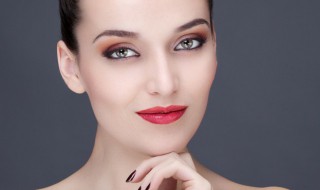 眼线膏5年了还能用吗 做眼线修复膏要用多久