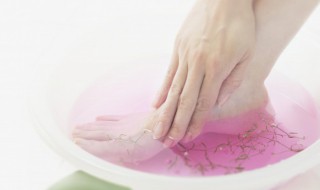 过期的蜂胶可以泡脚吗（过期的蜂蜜可以泡脚吗）