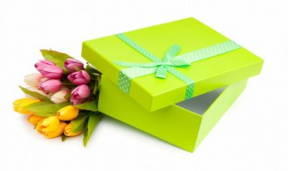 男人生日礼物送什么好（男人生日礼物送什么好35岁）