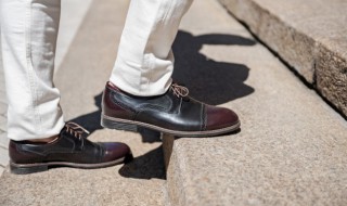 牛皮革鞋是真皮吗（皮鞋面料是牛皮革是不是真的牛皮鞋）