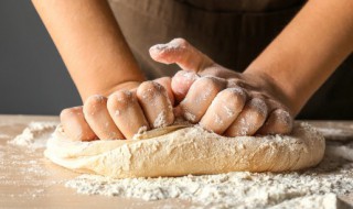 面团放冰箱5天可以吃吗 面团在冰箱冷藏了五天还可以吃吗