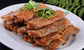 带鱼怎么杀和清理（带鱼怎么去处理）