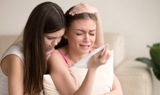 安慰女孩子的暖心句子简单 安慰最暖心短句给女生