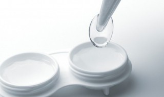 泡温泉能戴隐形眼镜吗（泡温泉可以戴隐形眼镜吗）