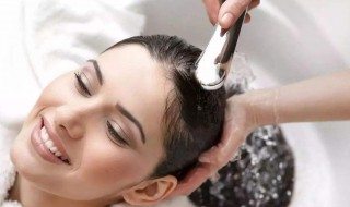 风油精洗头发有什么好处(风油精洗头发有什么作用)