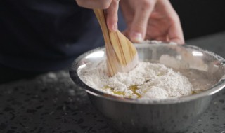 面粉过期一年没开口能用吗（面粉未开封过期一年还能吃吗）