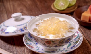 桃胶用冷水泡还是用热水泡好 桃胶的用热水泡还是冷水泡好