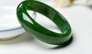 玉手镯怎么看好坏 玉镯子怎么鉴定好坏