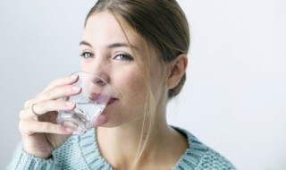 晚上喝牛蒡茶对身体有好处吗(晚上睡觉前喝牛蒡茶好吗)