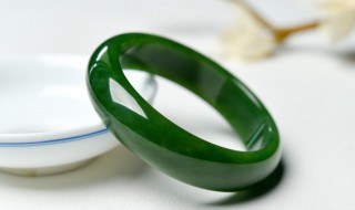 翡翠手镯真假(翡翠手镯鉴定)