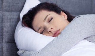 女人梦见烫头发预示着什么 梦见烫头发周公解梦