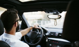 车是谁发明出来的 公交车是谁发明出来的