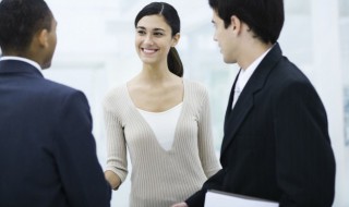 非语言沟通的方式有哪些（非语言沟通是什么）