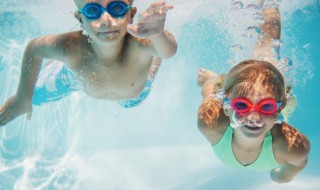 拔牙之后多长时间可以游泳(拔完牙多长时间可以游泳)