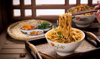 家常肉丝炒面的做法 炒面炒肉丝的做法大全