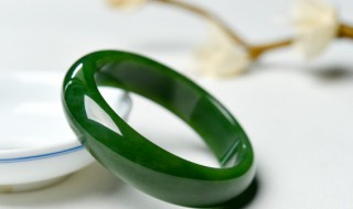 和田玉籽料鉴别（和田玉籽料鉴别8大技巧）