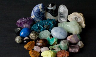 灰玛瑙的功效与作用 灰色玛瑙的功效