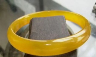 黄玛瑙的功效与作用（黄玛瑙的功效与作用是什么）