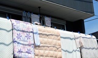 废旧的被子和床单属于什么垃圾 废旧的被子和床单属于什么垃圾类