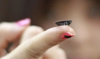 美瞳滑片是什么原因(美瞳滑片是什么原因导致的)