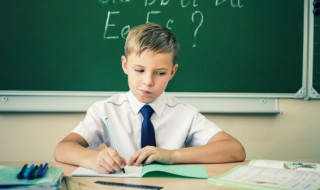 哄堂大笑的拼音 哄堂大笑的拼音怎么读