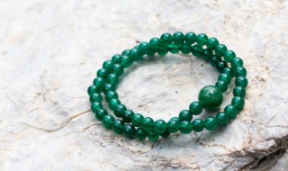 翡翠鉴定估价专业机构（翡翠价格评估鉴定机构）