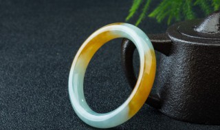 玻璃种翡翠手镯简介(玻璃种手镯图片)