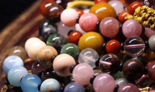 玉原石怎样手工去皮(玉石如何去皮)