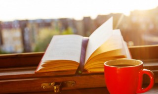 山锁雾头雾锁山的下一句是什么(雾锁山头山锁雾,的下一句是什么?)