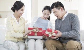 送丝巾茶叶梳子水杯代表什么（毛巾茶杯在哪里）