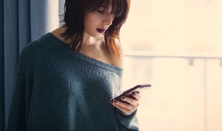 手机壳怎么洗干净跟新的一样（手机壳怎么清洗和新的一样）