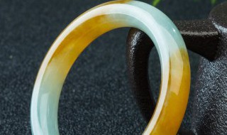 缅甸翡翠手镯价格 缅甸翡翠手镯价格贵吗