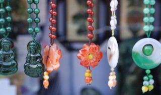 翡翠玉石挂件(翡翠玉器挂件)