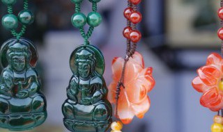 缅甸翡翠产地在哪里(缅甸翡翠原产地在哪里)