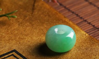 大商场里的翡翠靠谱吗 大商场的翡翠能买吗